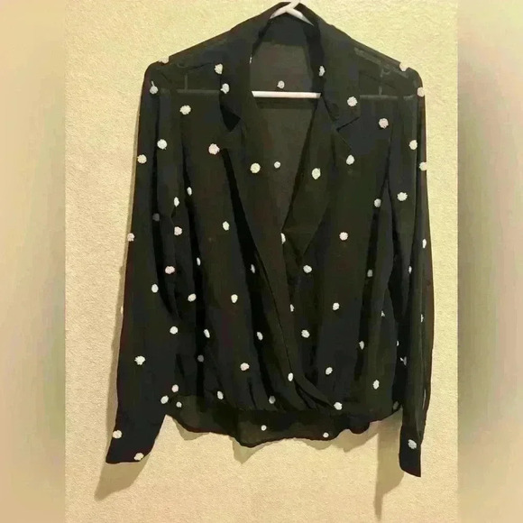 INC International Concepts Women's Polka Dot Sheer Black And White Blouse Size S - Picture 2 of 7